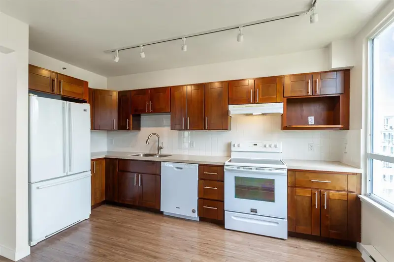 1802 551 AUSTIN AVENUE - photo 4 of 25