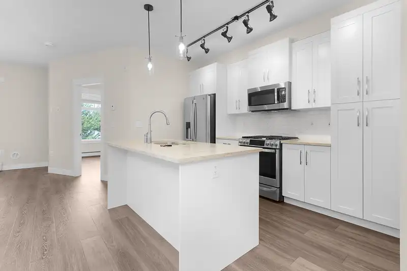 413 11077 RAVINE ROAD - photo 4 of 24