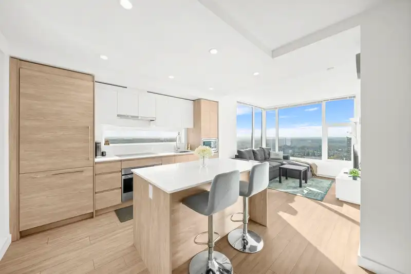 3709 13615 FRASER HIGHWAY - photo 2 of 20