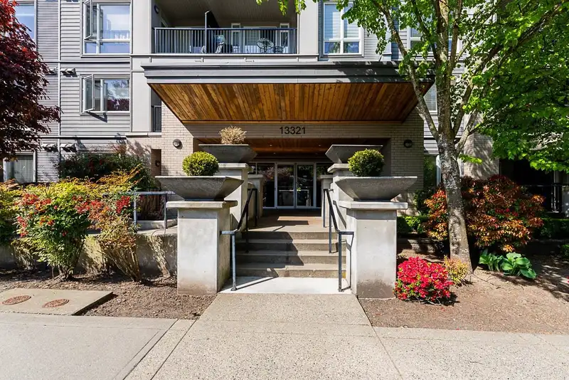 123 13321 102A AVENUE - photo 3 of 31