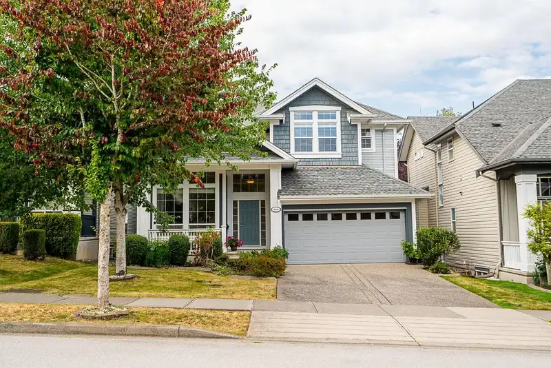 14905 59 AVENUE - photo 1 of 30