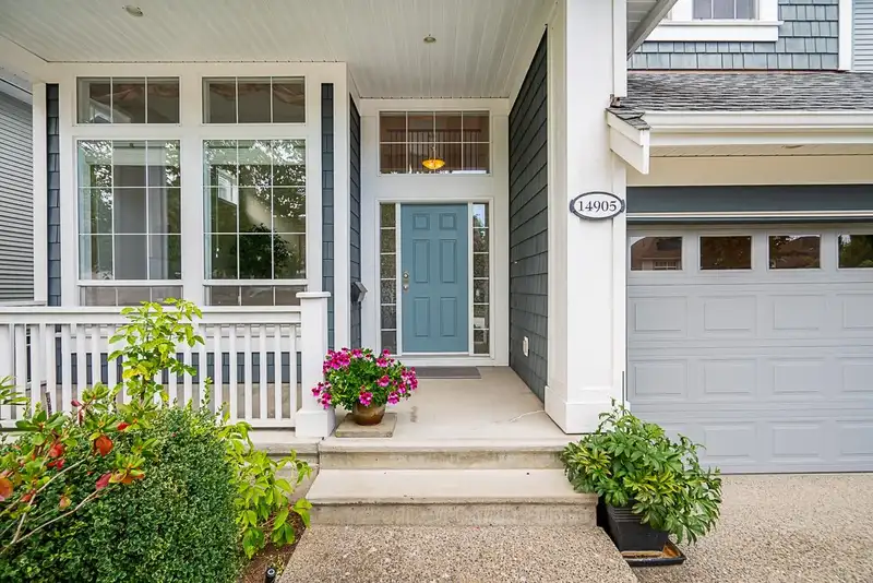 14905 59 AVENUE - photo 3 of 30