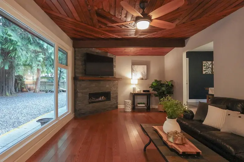 11277 GRAHAM STREET - photo 3 of 25