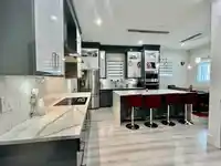 18384 60 AVENUE - thumbnail 10