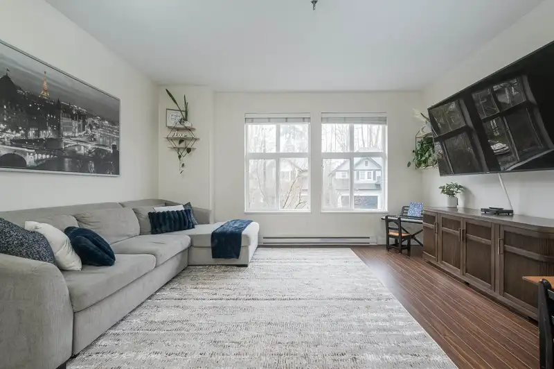 13 18211 70TH AVENUE - photo 1 of 38