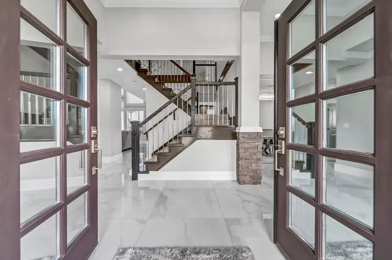 16206 96B AVENUE - photo 3 of 39