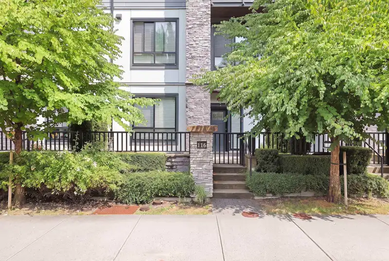116 15351 101 AVENUE - photo 2 of 33