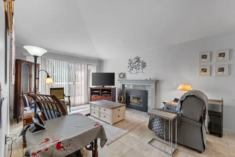 6 13970 72 AVENUE - photo 3 of 40