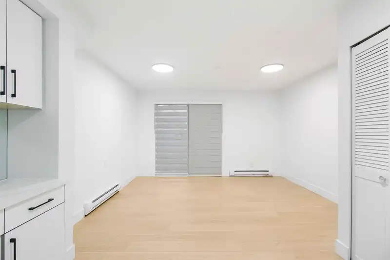 108 13726 67 AVENUE - photo 2 of 16