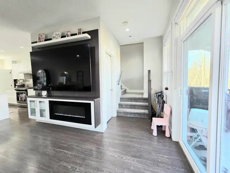 65 19501 74 AVENUE - photo 2 of 27