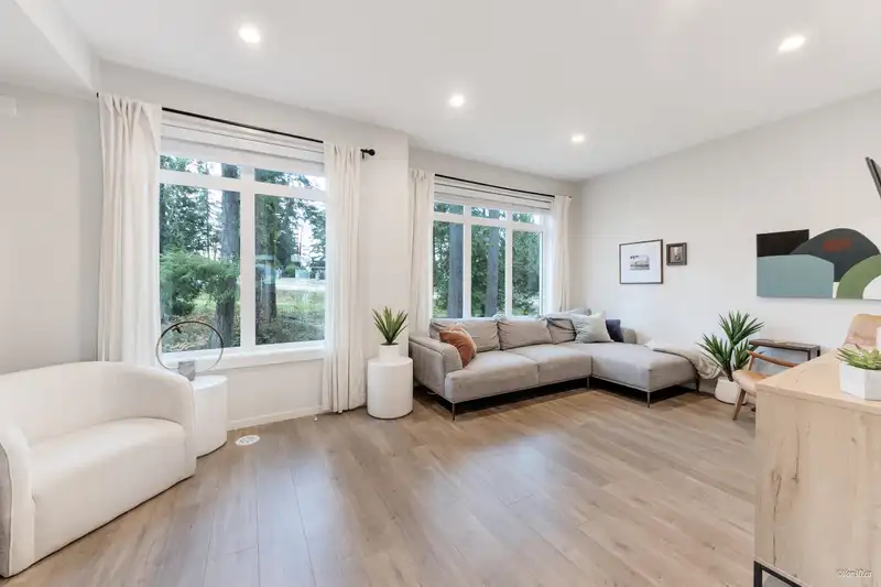 2 17557 100 AVENUE - photo 4 of 25