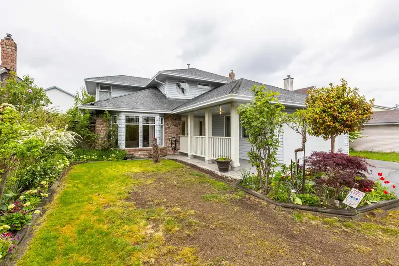 5979 135 STREET - photo 1 of 40