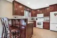 6297 172A STREET - thumbnail 4