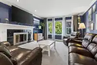 6041 183A STREET - thumbnail 10