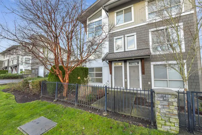 122 6671 121 STREET - photo 1 of 36