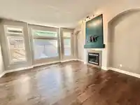 6065 165A STREET - thumbnail 4