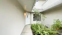 15 9926 151 STREET - thumbnail 3