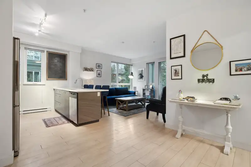 212 13925 FRASER HIGHWAY - photo 3 of 19
