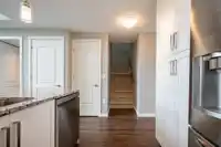 410 6490 194 STREET - thumbnail 4