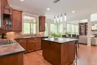 6349 165A STREET - thumbnail 12