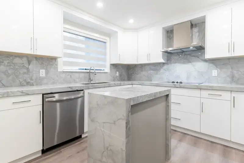 80 10830 152 STREET - photo 2 of 40