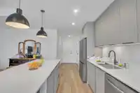 503 10778 138 STREET - thumbnail 3