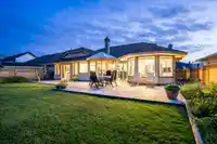 6116 185B STREET - thumbnail 36