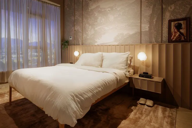 203 3633 WILLINGDON AVENUE - photo 3 of 15