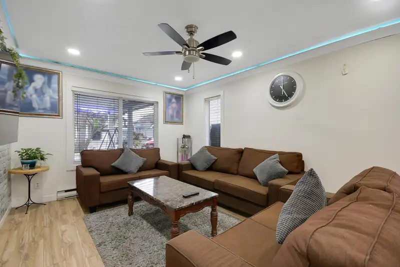 12980 74 AVENUE - photo 4 of 40