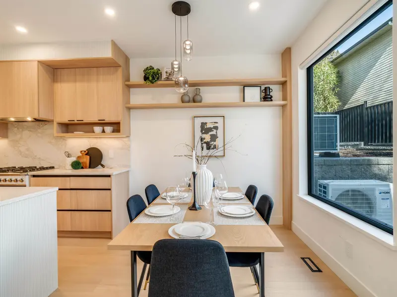 104 359 LAVAL STREET - photo 4 of 25