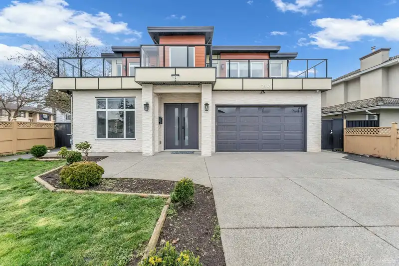7913 133A STREET - photo 1 of 40