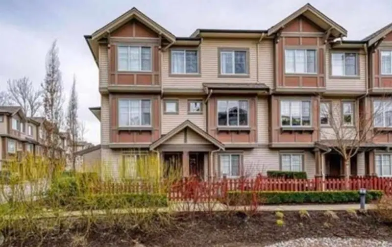 71 10151 240 STREET - photo 3 of 18