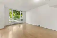 1 13720 100 AVENUE - thumbnail 5