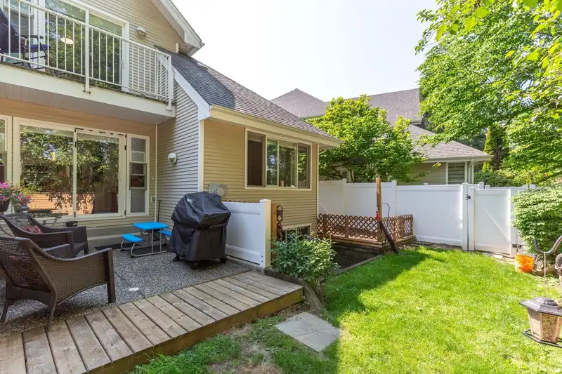 7 13918 58 AVENUE - photo 3 of 3