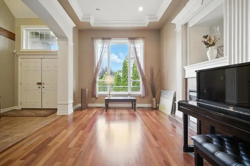 16776 BEECHWOOD COURT - photo 4 of 40