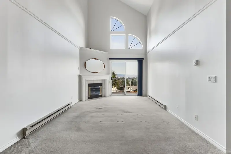 308 455 BROMLEY STREET - photo 2 of 25