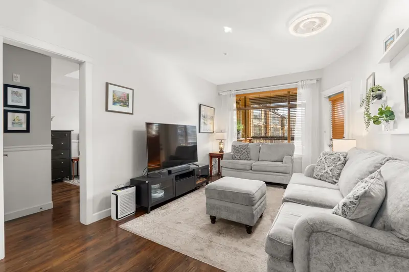 471 8258 207A STREET - photo 1 of 25