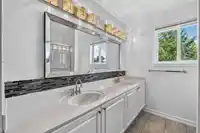 404 13680 84 AVENUE - thumbnail 19