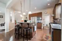 16550 61 AVENUE - thumbnail 3