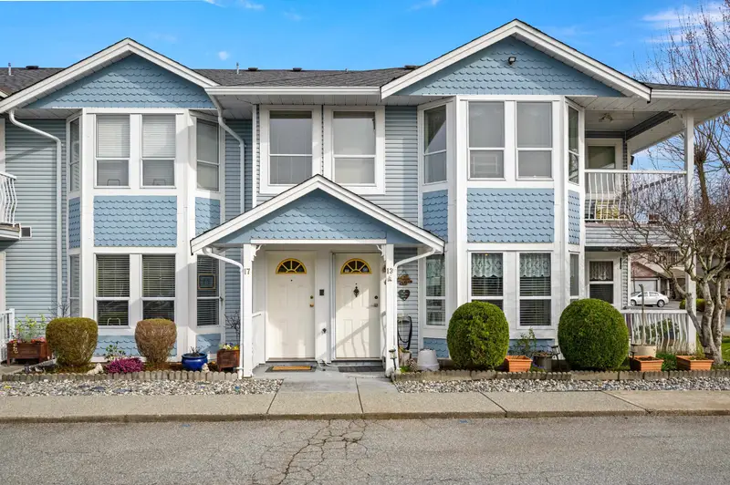 13 20554 118TH AVENUE - photo 4 of 25