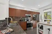 3 16772 61 AVENUE - thumbnail 5
