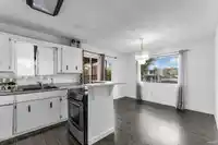 6735 133 STREET - thumbnail 4