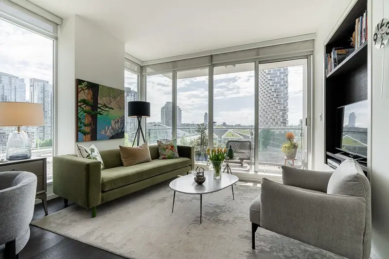 707 1351 CONTINENTAL STREET - photo 1 of 25