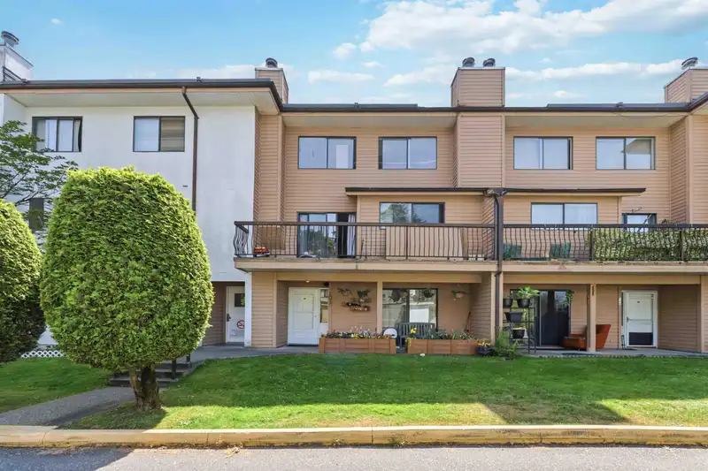 103 7139 133A STREET - photo 1 of 33