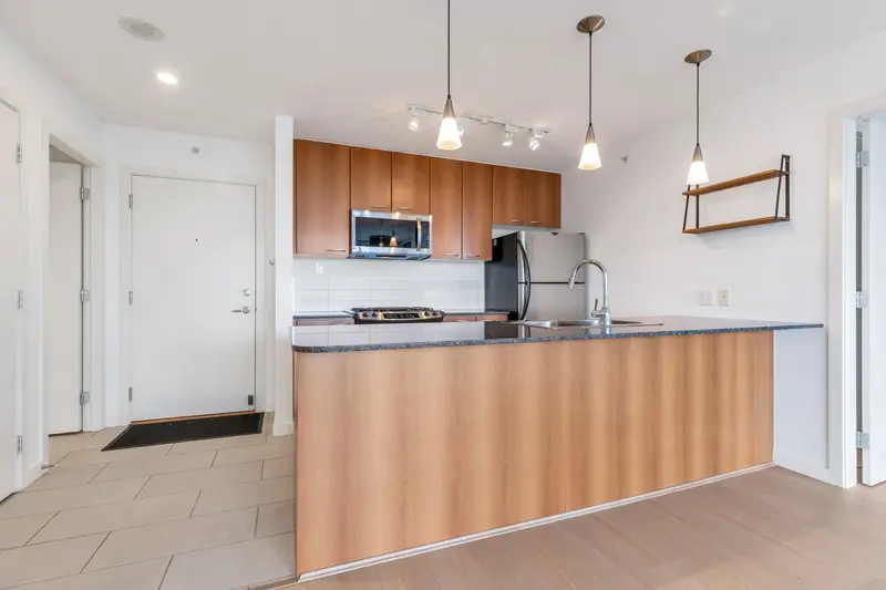 1205 7108 COLLIER STREET - photo 4 of 25