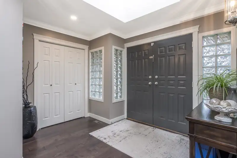 5777 190 STREET - photo 2 of 40