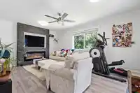 18238 58B AVENUE - thumbnail 18