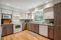8932 143A STREET - thumbnail 20