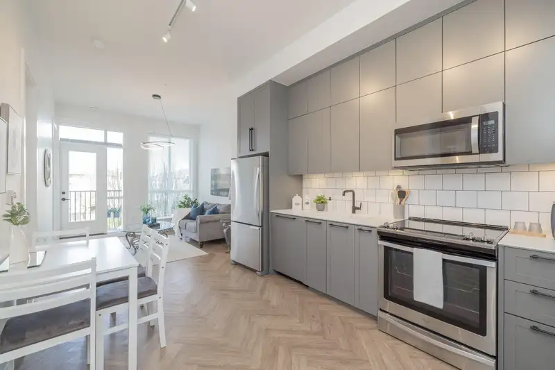 203 10168 149 STREET - photo 1 of 40