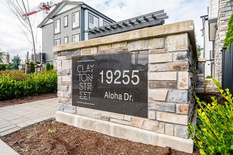 24 19255 ALOHA DRIVE - photo 2 of 32